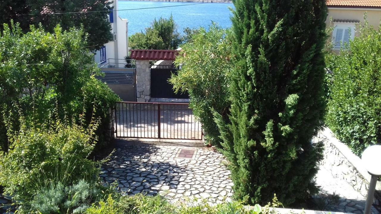 Apartments 4U Omišalj Exterior foto